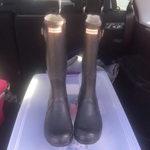 Great condition hunter boots.